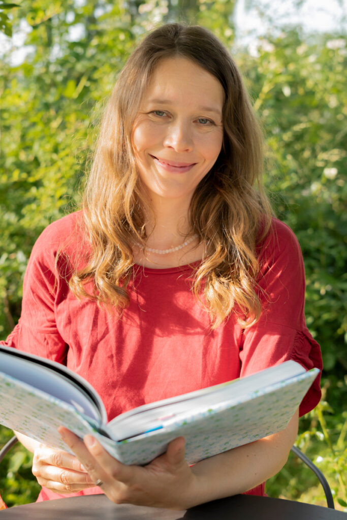 Portrait mit Buch